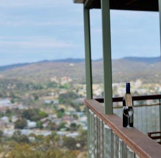 Stanthorpe House | Eagle's Nest