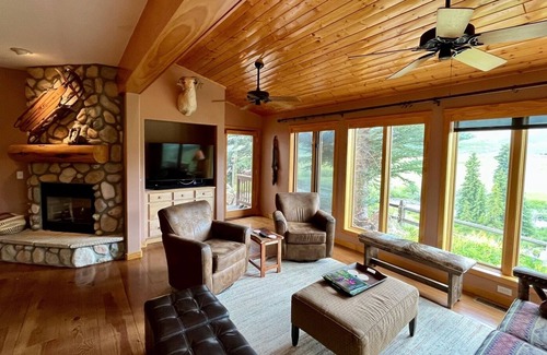 Crested Butte South House | Eagle View - Amazing Views of the Mountains and the East River!