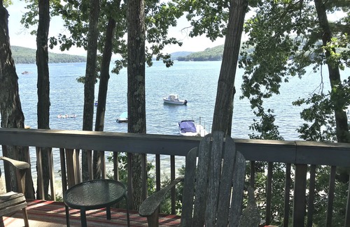Meredith Cottage | 'Eagle Watch' Relaxing Lakefront Cottage with Sandy Beach.