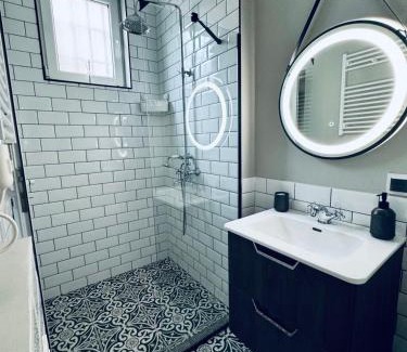 Sofia Apartment | Eagles Bridge Art Apart