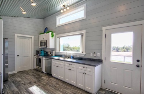 Llano House | Eagle’s Grotto Riverside Retreat - 5 Acres on Llano River