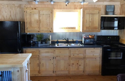 Westphalia Cabin | Eagles Nest Camping Bee Hunter Cabin
