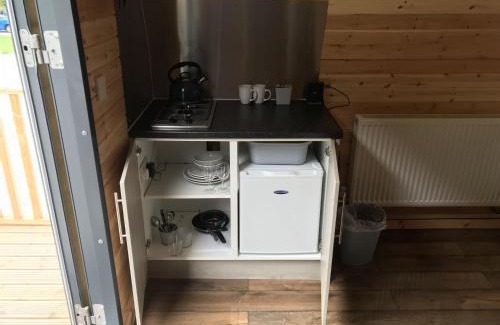 Abercwmboi House | Earth Pod 2 Pet Friendly
