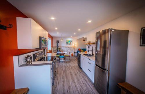 Nelson Apartment | eARTh studios GallerySuite