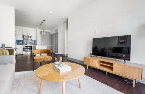 Govalle Apartment | East Austin 1br w pool gym wd nr airport ATX-130