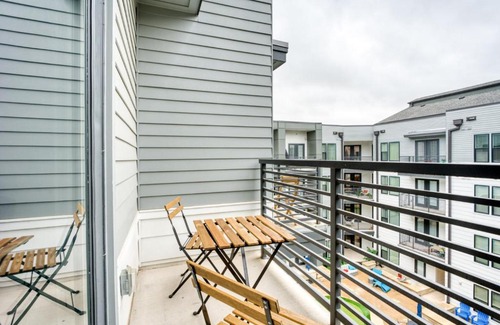 Govalle Apartment | East Austin 1br w pool gym wd nr airport ATX-132
