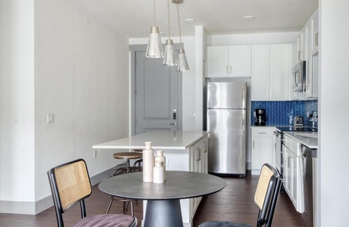 Govalle Apartment | East Austin 1br w pool gym wd nr airport ATX-132