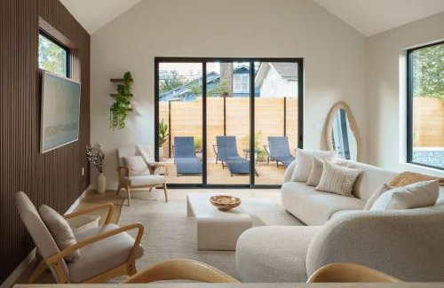 Holly House | East Austin Japandi Vibes Wellness Retreat