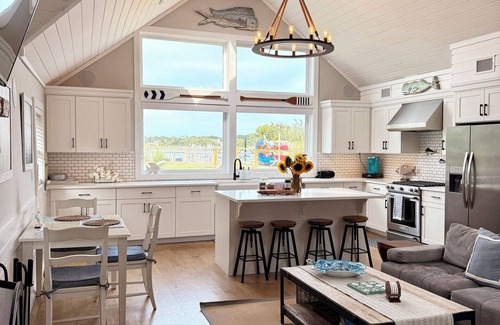 Center Moriches Cottage | East End Retreat - Water Front - Available for the US Open Shinnecock Hills 2026