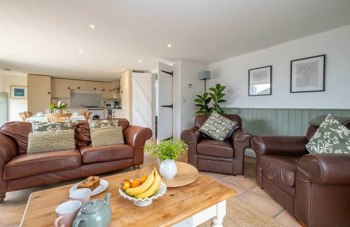 Saxmundham Cottage | East Green Farm Cottages - The Dairy - sleeps 6 guests in 3 bedrooms