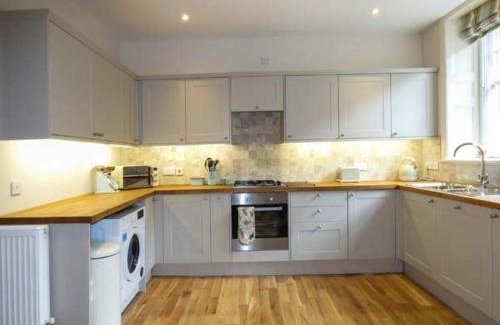 Crewkerne House | East Wing