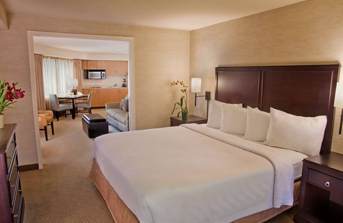 Lake Hills Hotel | Eastgate Hotel, BW Signature Collection