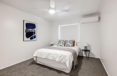 East Toowoomba House | Eastside Haven - Central & Convenient!