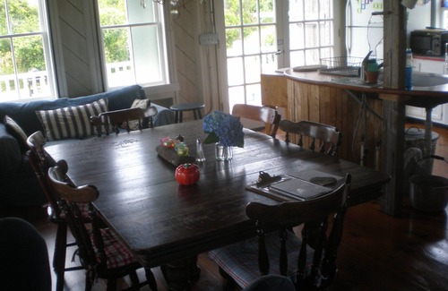Block Island Cottage | Easy Breezy—on the Beach!