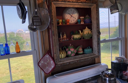 Block Island Cottage | Easy Breezy—on the Beach!