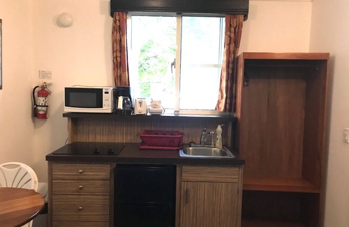 Belize City Hotel | Easy Inn