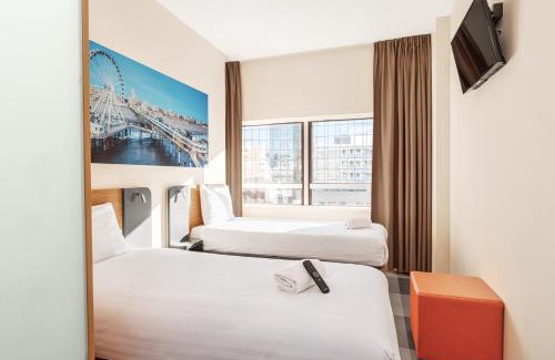 Scheveningen Badplaats Hotel | easyHotel The Hague Scheveningen Beach