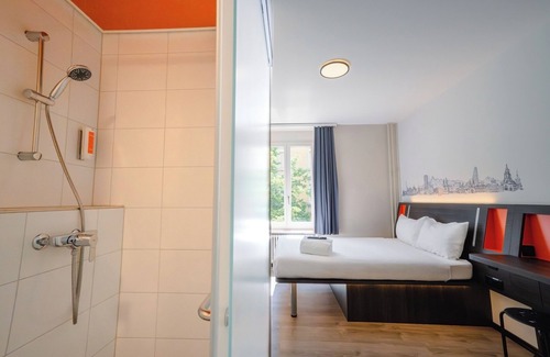 Center Hotel | easyHotel Zurich City Main Station