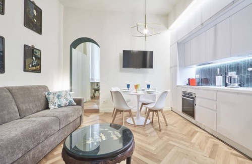 Cerchia dei navigli Apartment | Easylife - Elegance and chic in the Center-Duomo