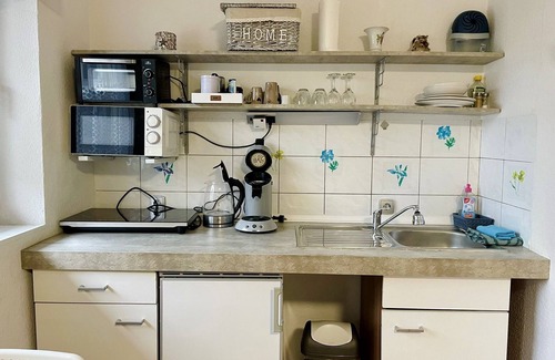 Bad Oeynhausen Apartment | EasyStay#1 Cozy studio near the clinic, with Netflix, kitchen & bathroom