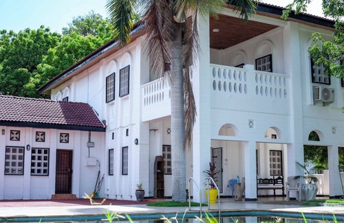 Mbezi Beach House | EAZY BREEZY BACKPACKERS 3 Bedrooms House