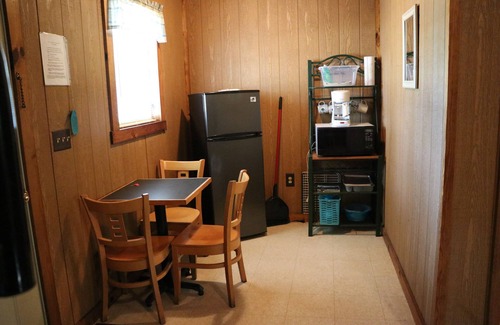 Gasburg Cabin | Ec Lake Gaston Cabin in natural woodland setting on beautiful Lake Gaston