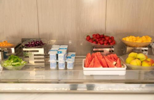 Wujiagang Hotel | Echarm Hotel Yichang East Railway Station