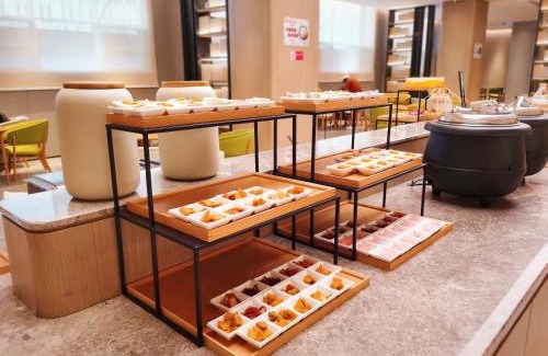 Wujiagang Hotel | Echarm Hotel Yichang East Railway Station