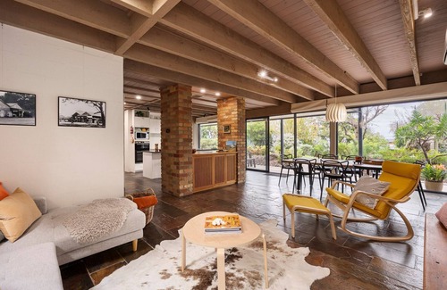 Somers House | Echo Beach in Somers