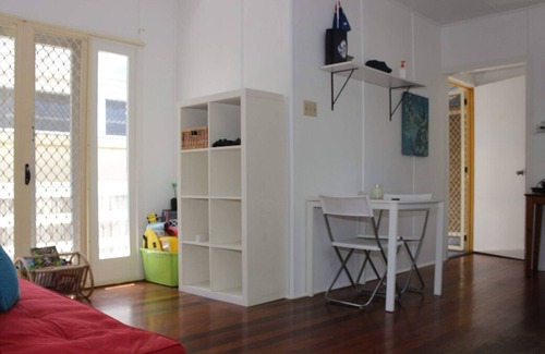 Palm Beach Apartment | Eclectic 1 Bedroom Apartment in the Heart of Palm Beach