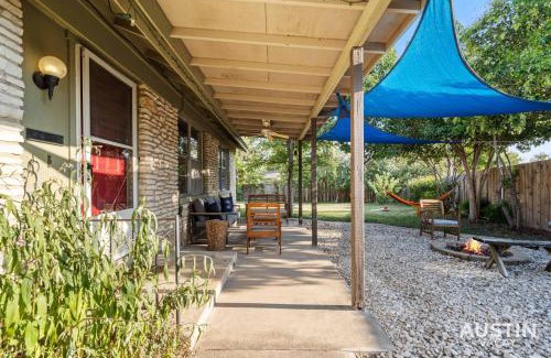 Central East Austin House | Eclectic ATX Retreat with Backyard Oasis and Hammock