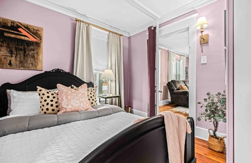 Royal Oak Apartment | Eclectic Bungalow in the Heart of Royal Oak