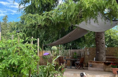 Floressas House | Eclectic couples escape in the country with hot tub, vineyards. Pet Friendly!