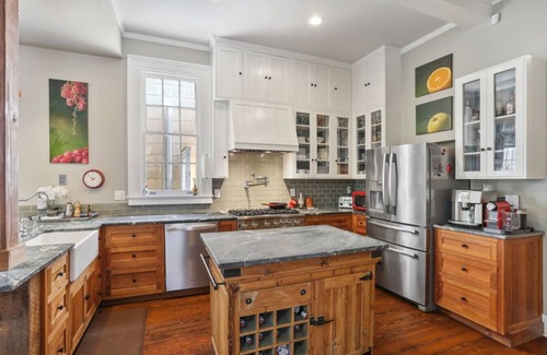 Carrollton House | Eclectically furnished home in the heart of NOLA