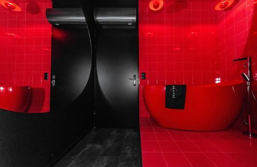 Bielsko-Biala Apartment | Eclipse Red Room