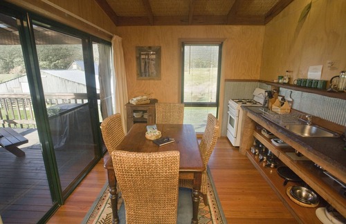 Kanimbla Cabin | Eco cabin (2bdrm) with VIEWS of Blue Mountains, near Blackheath