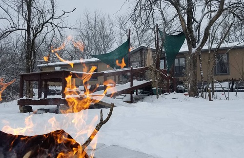 Drexel Cabin | Eco Cabin Secluded Retreat In The Country Close The Main Cities by itluxurystays