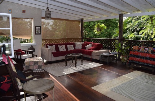 Two Mile Hill House | Eco-friendly room in the Hummingbird apartment