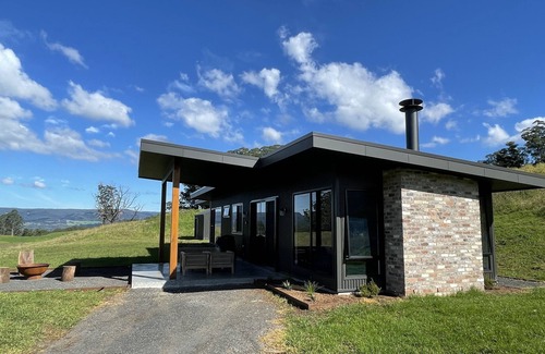 Barrengarry Villa | Eco-Luxe Villa on 146 acres in Kangaroo Valley-breathtaking views, wild swimming