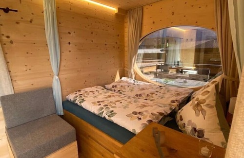 Schupberg Cabin | Eco Tiny Lodge Jungfrau