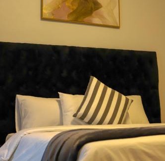 Windhoek House | ECO-WILD Luxury Suites