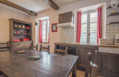 Le Chalmieu House | Ecole du Village Rénovée Situés à 7km des Pistes de ski D'albiez-montrond, Station Village Familiale