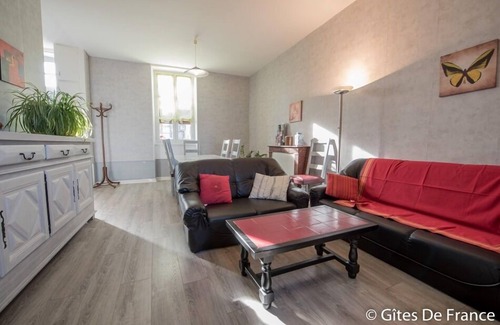 Villeneuve House | Ecole - Villeneuve-lembron