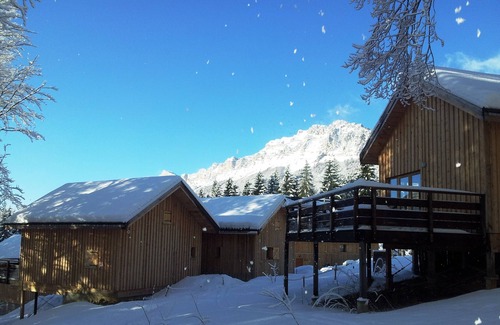 Saint-Bernard Ski Chalet | Ecological chalet 2/8 places, family resort, nature, mountain, SPA, Hammam