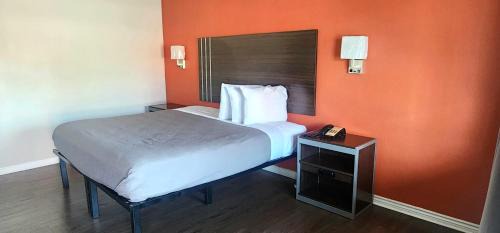 West San Antonio Hotel | Econo Inn Lackland AFB-Seaworld San Antonio