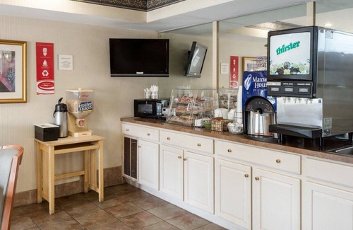 Hopewell Hotel | Econo Lodge Hopewell Near Fort Lee I-295