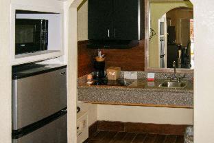 Memorial Hotel | Econo Lodge Inn & Suites West - Energy Corridor