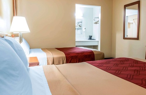 Paw Paw Hotel | Econo Lodge Paw Paw