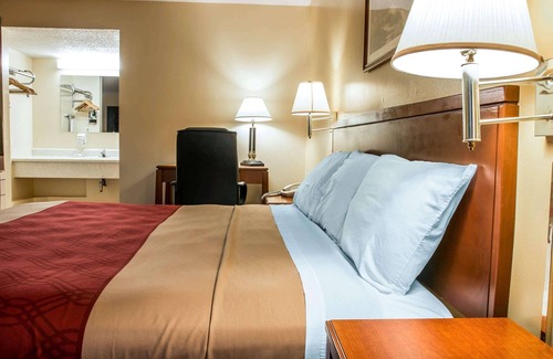 Paw Paw Hotel | Econo Lodge Paw Paw