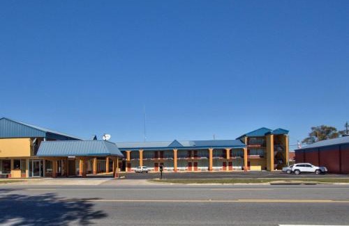 Donalsonville Cabin | Econo Lodge